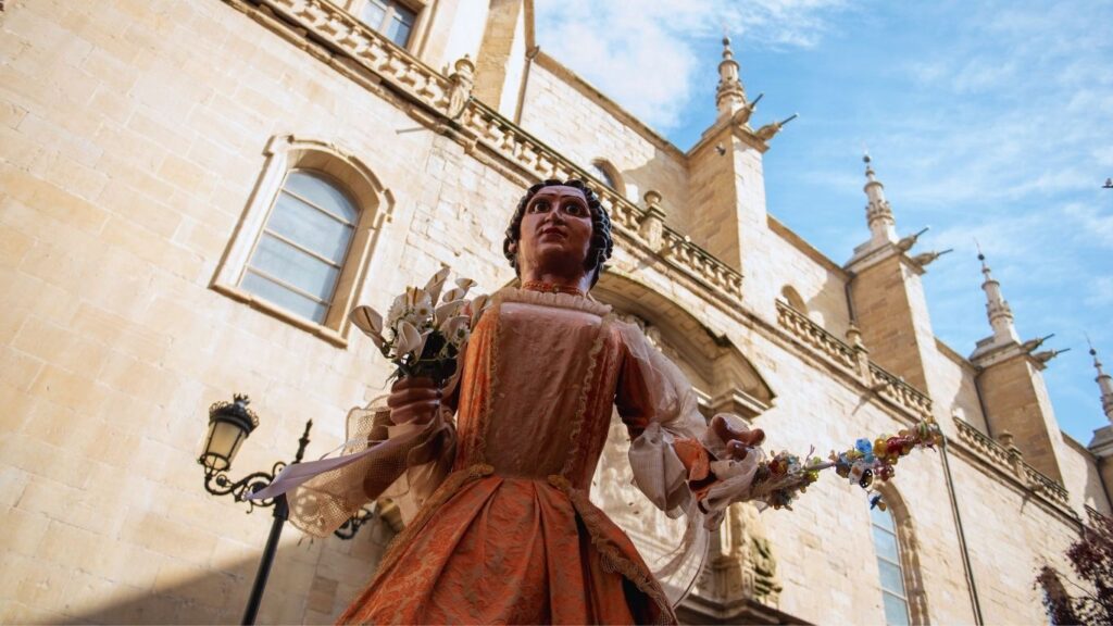 Logroño Fiestas de San Mateo - Desfile de Gigantes y Cabezudos